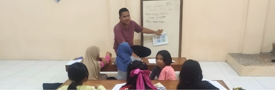 Refleksi Fr Empi tentang cara pendidikan membentuk karakter manusia utuh.